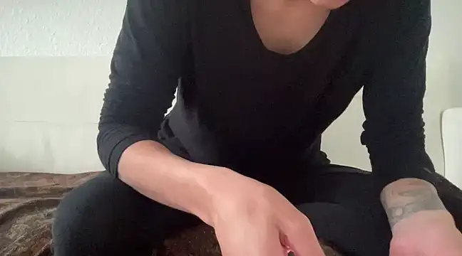 myloveforyouu online show from December 2024 07:37:02 PM