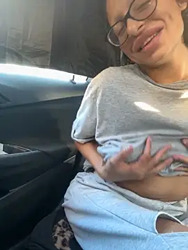 myloveforyouu online show from September 2025 01:23:02 PM