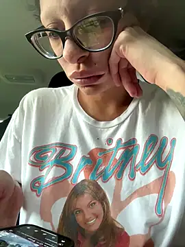 myloveforyouu online show from September 2025 12:30:01 PM