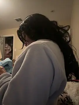 myloveforyouu online show from November 2025 05:17:02 AM