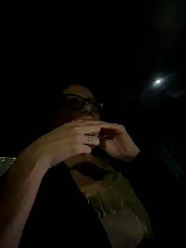 myloveforyouu online show from November 2025 04:45:02 AM