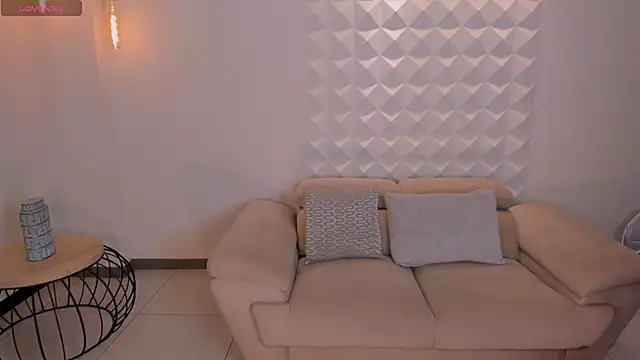 Snapshot of MariaHerrera_ chatting on October 2025 09:04:02 PM MariaHerrera online show from October 2025 09:04:02 PM