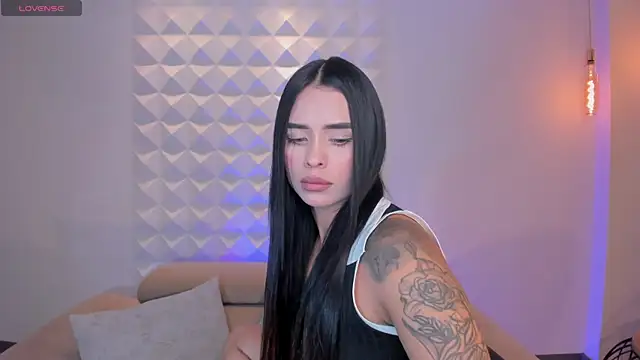 Snapshot of MariaHerrera_ chatting on October 2025 05:24:01 PM MariaHerrera online show from October 2025 05:24:01 PM