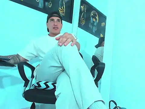 jack pergurtson01 online show from January 2025 03:51:01 PM