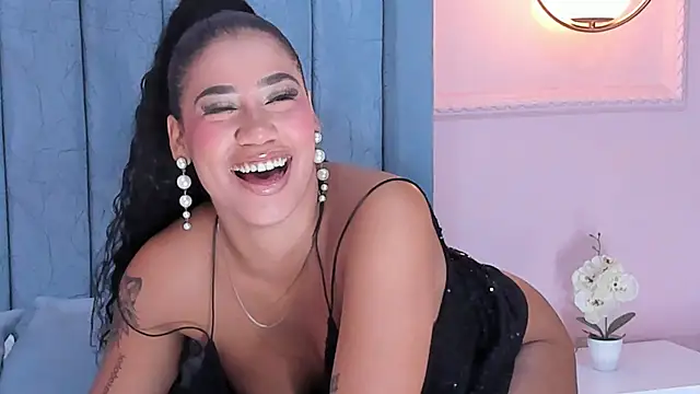 Salome Diaz  online show from February 2025 04:10:01 AM