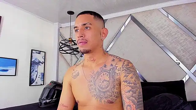 Damian09  online show from November 2025 02:39:02 PM