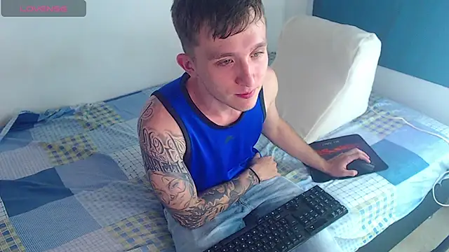 Dylanwhite23  online show from January 2025 03:29:01 AM