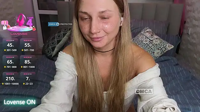 Snapshot of GoodGirl0024 chatting on October 2025 08:37:02 PM GoodGirl0024 online show from October 2025 08:37:02 PM