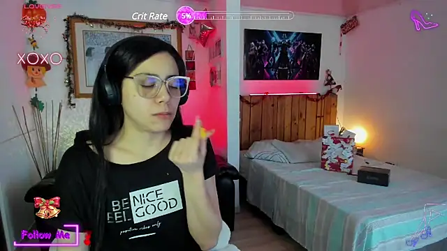 LauGrayJ online show from December 2024 07:10:01 PM
