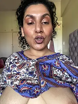 Indianbutter11 online show from December 2024 08:35:01 AM