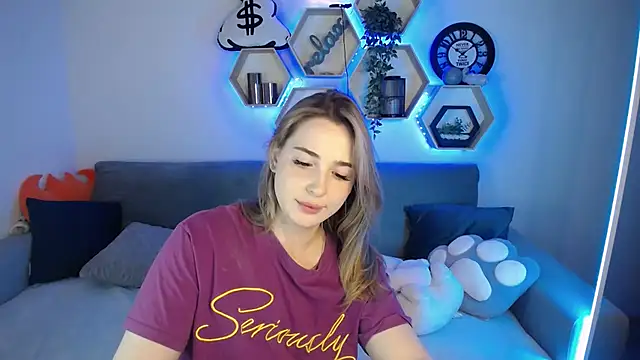 SabrinViolet online show from December 2024 12:11:02 PM