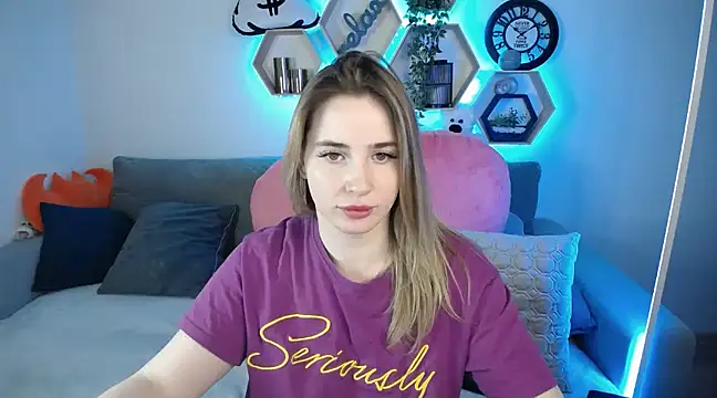 SabrinViolet online show from March 2025 12:14:02 PM
