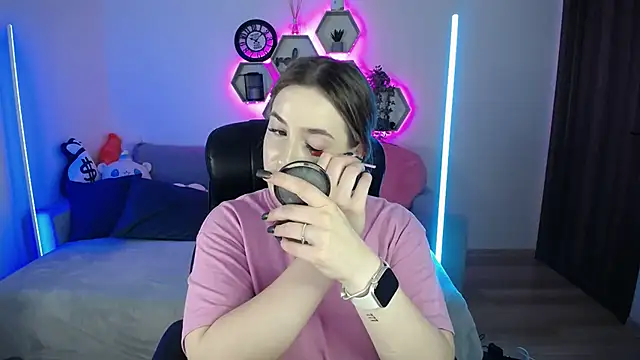 SabrinViolet online show from September 2025 08:17:01 AM