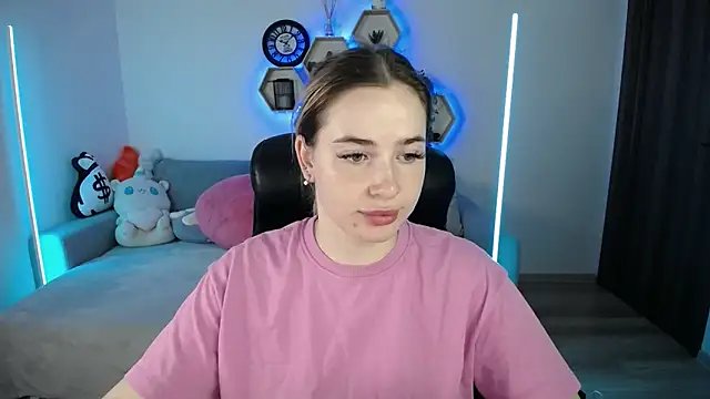 SabrinViolet online show from October 2025 08:06:01 AM