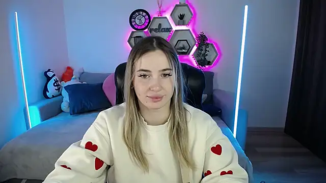 SabrinViolet online show from October 2025 08:04:01 AM