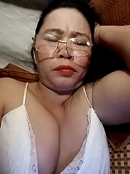 Snapshot of Sexy-asslove90 chatting on October 2025 01:53:02 PM Sexy-asslove90 online show from October 2025 01:53:02 PM