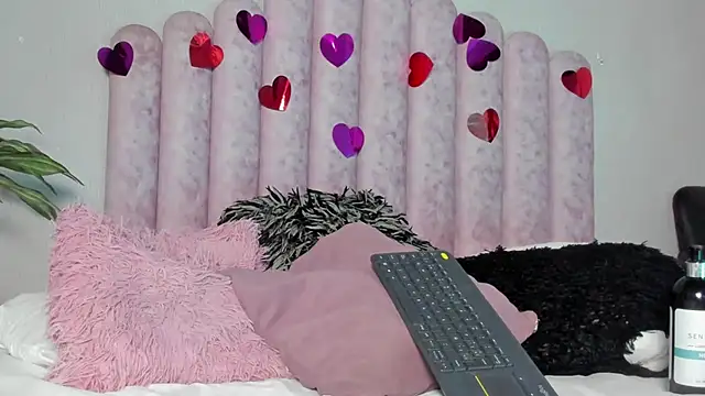 Snapshot of SusanBenett chatting on February 2025 07:48:02 AM SusanBenett online show from February 2025 07:48:02 AM