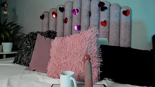 Snapshot of SusanBenett chatting on March 2025 01:30:02 AM SusanBenett online show from March 2025 01:30:02 AM