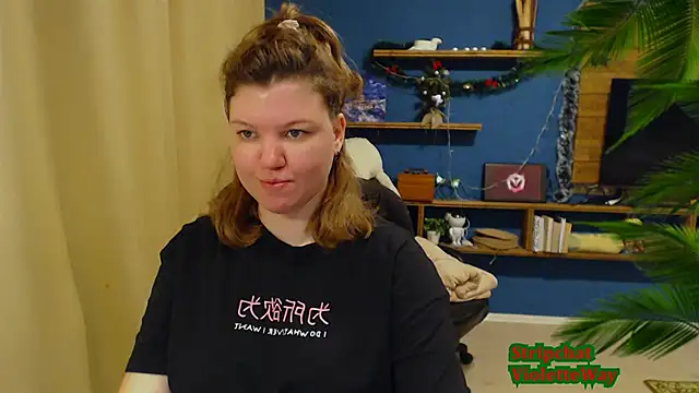 Snapshot of VioletteWay chatting on December 2024 05:28:02 AM VioletteWay online show from December 2024 05:28:02 AM