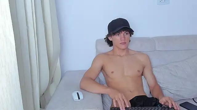 laurent nova online show from January 2025 05:58:01 AM