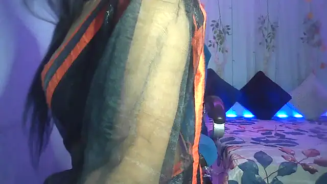 Queenhimanshi online show from January 2025 12:47:02 PM
