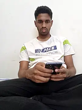 Snapshot of mykecockslong chatting on February 2025 09:04:01 AM mykecockslong online show from February 2025 09:04:01 AM