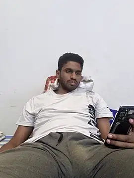 Snapshot of mykecockslong chatting on February 2025 04:45:02 PM mykecockslong online show from February 2025 04:45:02 PM