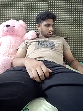 Snapshot of mykecockslong chatting on October 2025 11:07:02 AM mykecockslong online show from October 2025 11:07:02 AM