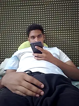 Snapshot of mykecockslong chatting on October 2025 09:11:04 AM mykecockslong online show from October 2025 09:11:04 AM