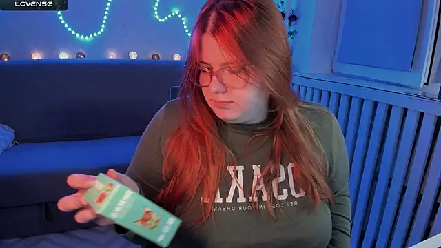 Snapshot of Melissa_Purr chatting on November 2025 07:02:02 PM Melissa Purr online show from November 2025 07:02:02 PM