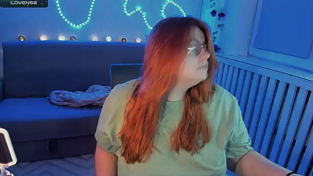 Snapshot of Melissa_Purr chatting on November 2025 06:18:01 PM Melissa Purr online show from November 2025 06:18:01 PM