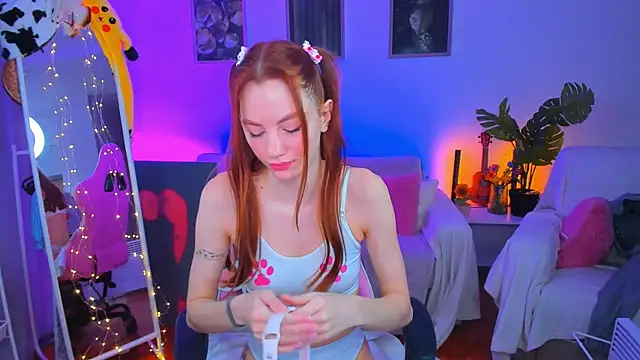 Alyssa Smitt online show from December 2024 06:54:01 AM