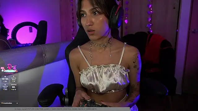 Snapshot of MissKorah chatting on February 2025 03:37:01 AM MissKorah online show from February 2025 03:37:01 AM