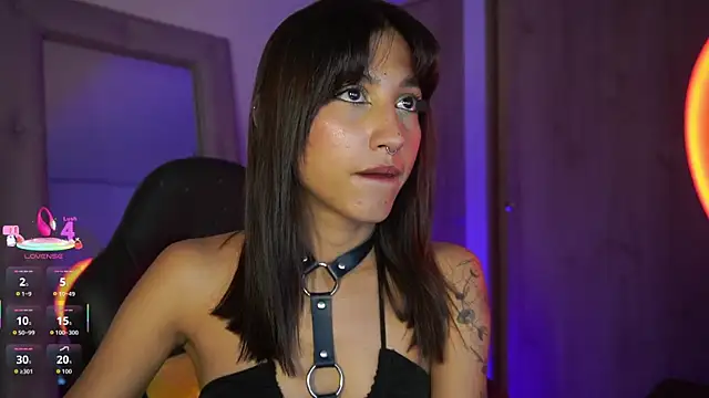 Snapshot of MissKorah chatting on September 2025 12:25:01 AM MissKorah online show from September 2025 12:25:01 AM