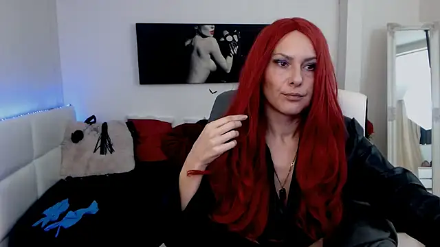 EvelynQueenn online show from January 2025 06:06:01 AM