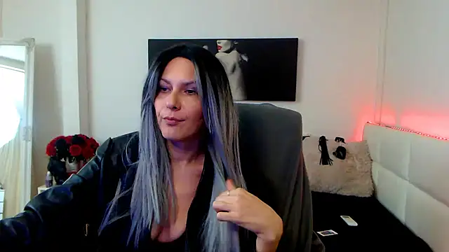 EvelynQueenn online show from January 2025 06:31:02 AM