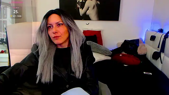 EvelynQueenn online show from January 2025 05:51:02 AM