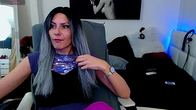 EvelynQueenn online show from February 2025 11:18:02 AM