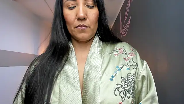 GiaFox  online show from January 2025 06:20:02 PM