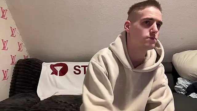 Cookieboy88 online show from February 2025 06:04:01 PM