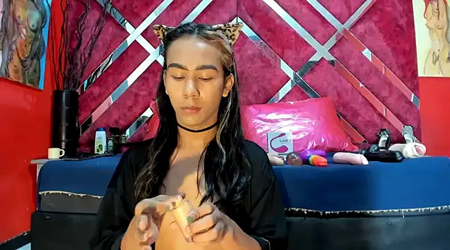 Scarlett Hot5 online show from February 2025 05:18:02 PM