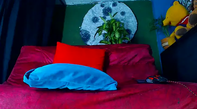 Mracialatina online show from March 2025 12:48:02 AM