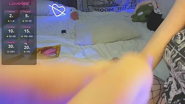 SophiaRyder online show from November 2025 02:47:02 AM