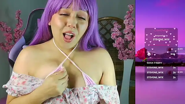 Snapshot of PurpleHaze17 chatting on November 2025 11:13:01 PM PurpleHaze17 online show from November 2025 11:13:01 PM