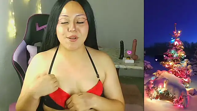 Snapshot of PurpleHaze17 chatting on December 2025 05:46:02 AM PurpleHaze17 online show from December 2025 05:46:02 AM