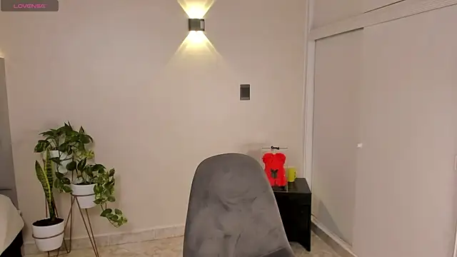  Miss Kimm online show from January 2025 11:22:02 AM