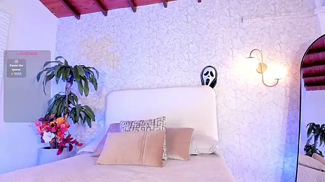 AlissPrince online show from October 2025 10:37:01 AM