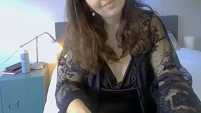 Ella Next Door online show from January 2025 09:50:02 AM