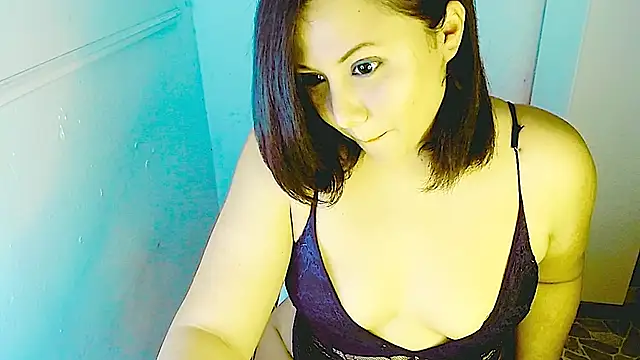 Camil2025 online show from September 2025 10:09:02 PM