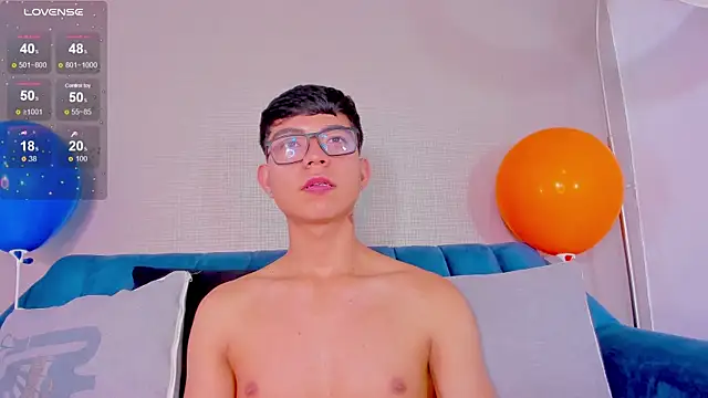 CodyTwink online show from January 2025 04:21:01 PM